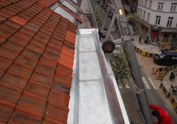 Renouvellement des corniches rue Américaine